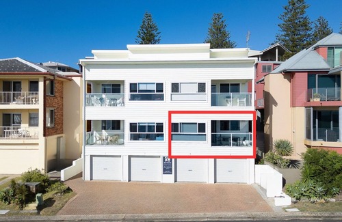 Yamba Apartment | Avalon 2- One of the best views that Yamba has to offer.