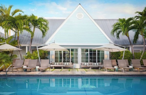 Uptown - Upper Duval Hotel | Avalon 2 Queen Room at Southernmost Beach Resort – 3 Onsite Pools & Beach Access