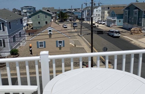 Avalon House | Avalon 5 Bedroom/4 Bath Townhouse - Bay Views - sleeps 14