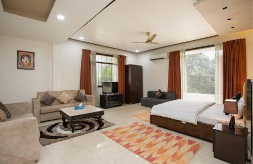 Bandhwari House | Avanti Retreat- Farm Stay