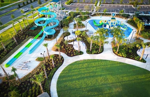 Davenport House | Avatar Villa | 8BR w/Pool, Theater & Game Room