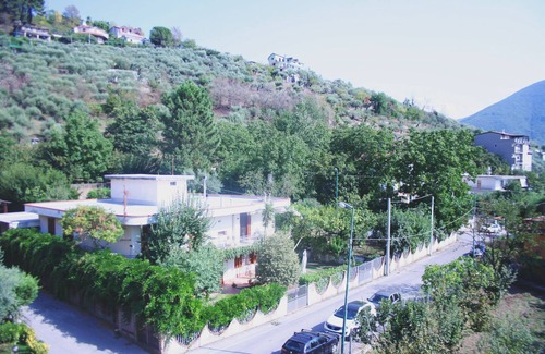 Quadrelle Apartment | Avellino Apartment in a quiet and safe hillside village - "Villa Palmira"