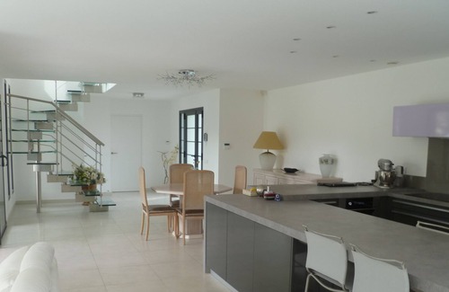 Montfavet House | Avignon New house with swimming pool 7 mins from the ramparts