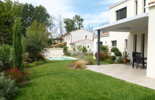 Montfavet House | Avignon New house with swimming pool 7 mins from the ramparts