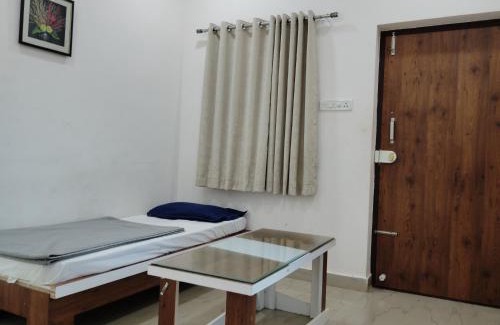 Yelagiri Hotel | AVM Paradise