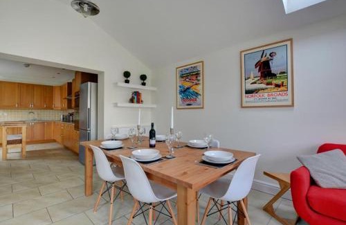Snettisham House | Avondale Cottage