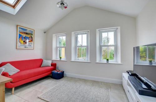 Snettisham House | Avondale Cottage