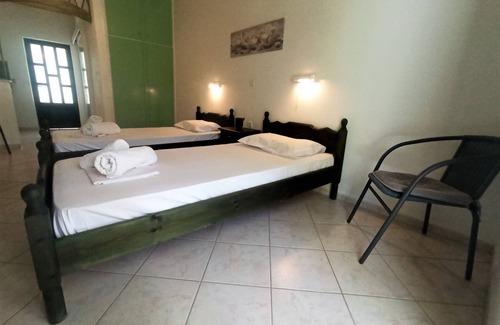 Kavos Apartment | Avonlea Garden Studio A2