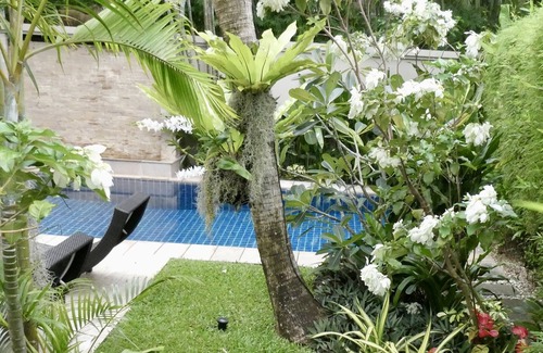 Cherngtalay Villa | Award winning luxury Phuket pool villa. Walk to the beach. Professionally run.