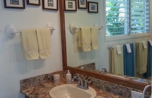 Lanikai Bed & Breakfast | Award Winner - Hawaii's Hidden Hideaway - Bed and Breakfast