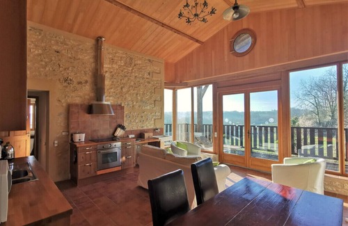 Saussignac House | Award winning luxury and eco-friendly Lodge on a organic vineyard