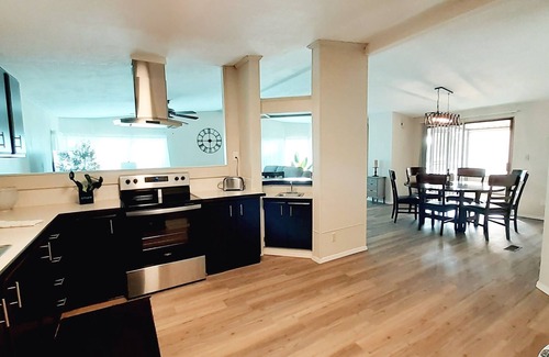 Sun Lakes House | Award winning resort community of Sun lakes. Whole house on the golf course.