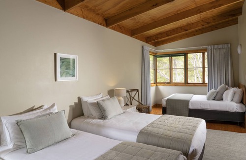 Awaroa Hotel | Awaroa Lodge