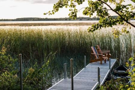 Cherry Valley House | Away in the County-Sandbanks Pec