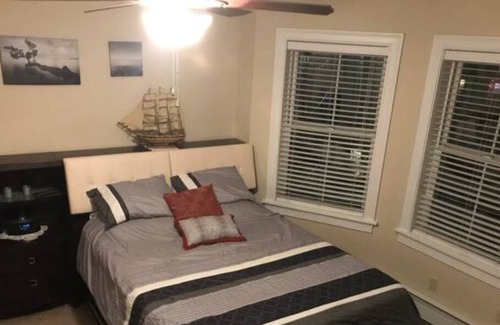 Manchester Apartment | Awesome 3 Bedroom Apartment on the 3rd Floor