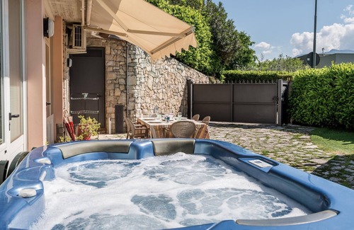 Riva di Solto Apartment | Awesome apartment in Solto Collina BG