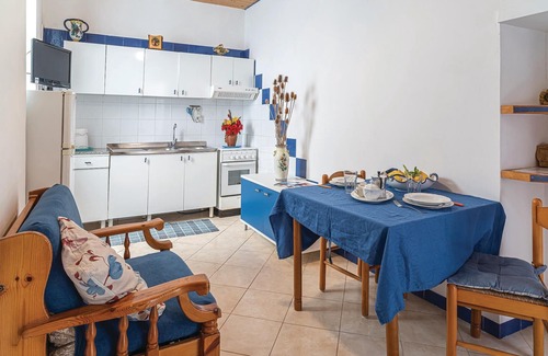 Castellabate Apartment | Awesome apartment in Castellabate SA