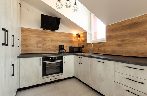 Vrsi Apartment | Awesome apartment in Vrsi with WiFi