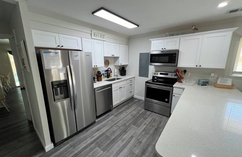 Northeast Virginia Beach Condo | Awesome Beach Getaway! 1 block to the ocean, with a big pool in the back.
