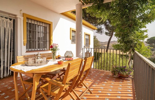 Villanueva del Rio y Minas House | Awesome home in Villanueva del Rio y M