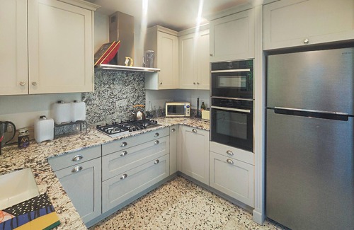 Thezan-les-Beziers House | Awesome home in Thézan les Béziers