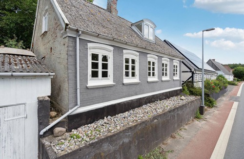Ærø Municipality House | Awesome home in ærøskøbing with WiFi