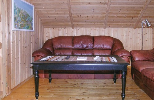Nesset House | Awesome home in Eresfjord