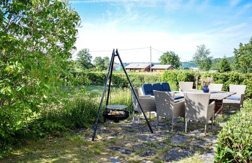 Fitjar House | Awesome home in Fitjar with WiFi