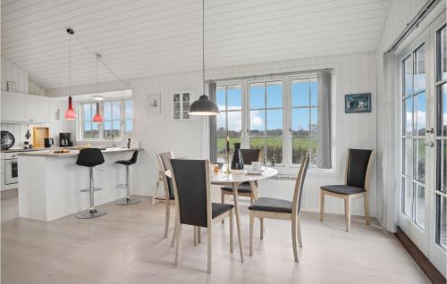 Fredericia House | Awesome Home In Fredericia With Kitchen
