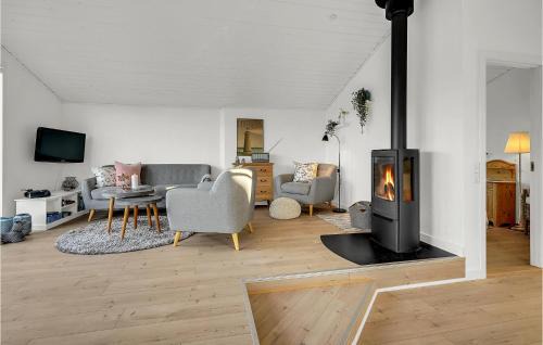 Hejsager Strand House | Awesome Home In Haderslev With Kitchen