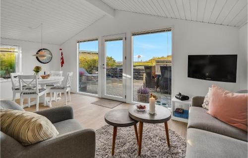 Hejsager Strand House | Awesome Home In Haderslev With Kitchen