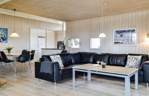 Bjerregard Strand House | Awesome home in Hvide Sande with sauna