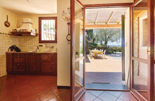 Imperia House | Awesome home in Imperia -IM-