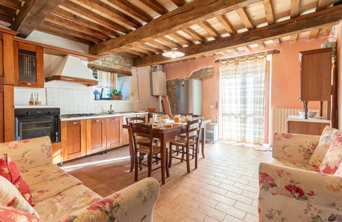 Pietralunga House | Awesome home in Pietralunga PG