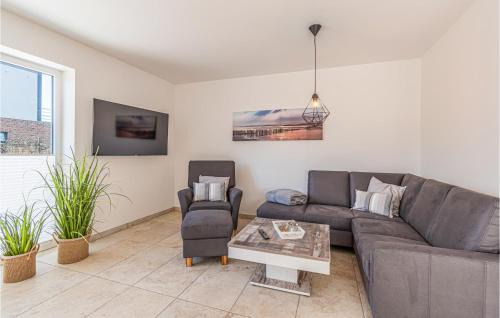 Langenhorn House | Awesome Home In Langenhorn With Wifi