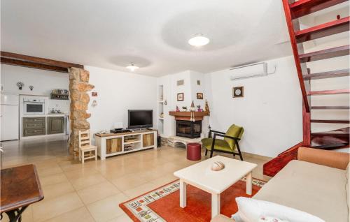 Martina House | Awesome Home In Martina With House Sea View