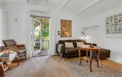 Beder Malling House | Awesome Home In Malling With Wifi