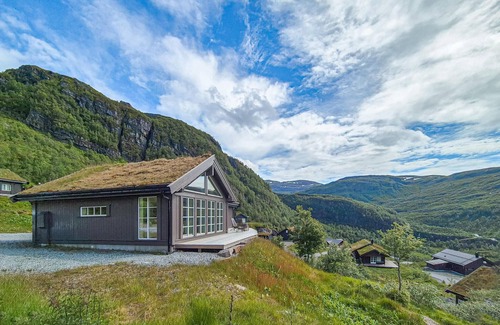 Kvam House | Awesome home in Norheimsund with WiFi