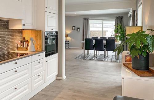 Olden House | Awesome home in Olden with WiFi