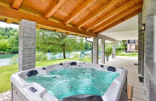 Ozalj House | Awesome home in Ozalj with kitchen