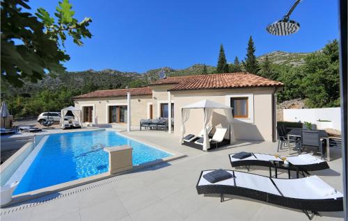 Starigrad House | Awesome Home In Starigrad Paklenica