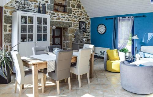 Begard House | Awesome Home In Trézélanbégard