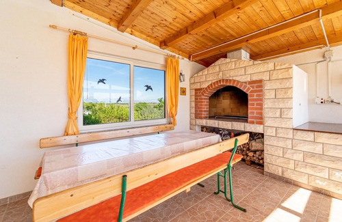 Visocane House | Awesome home in Visocane with Wi-Fi