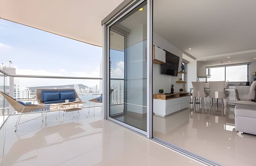 Bocagrande Apartment | Awesome Sea View and Historic Center “Morros City”