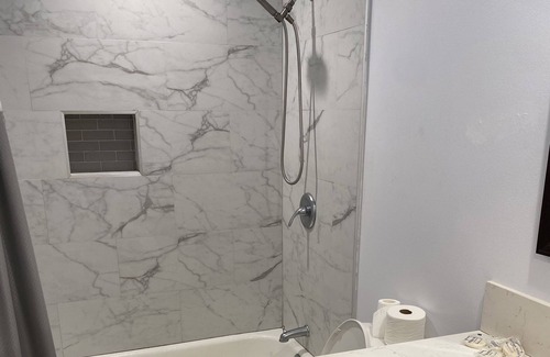 Vernon Apartment | Awesome stay in LA