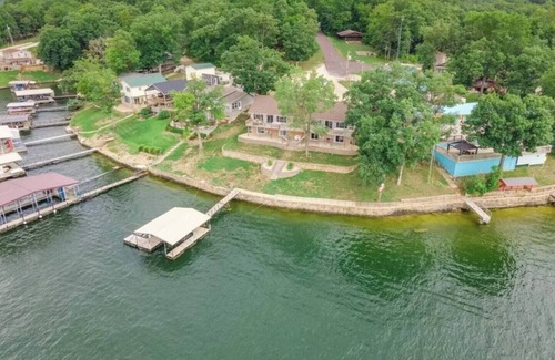 Barnett House | Awesome Views & Large Fishing Dock
