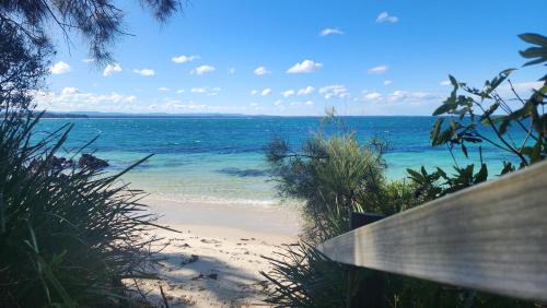 Vincentia House | AXL Orion Beach Home: Beach front