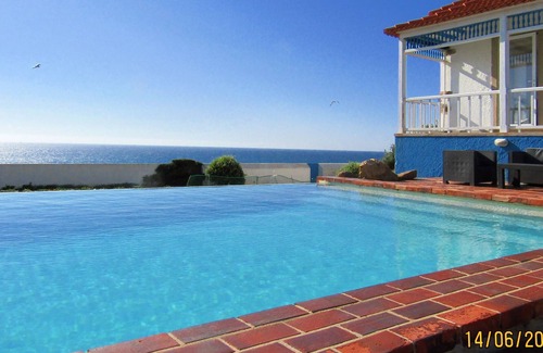 Praia das Macas Villa | Azenhas do Mar - Villa Tamar - oceanfront, private infinity pool, close to beach