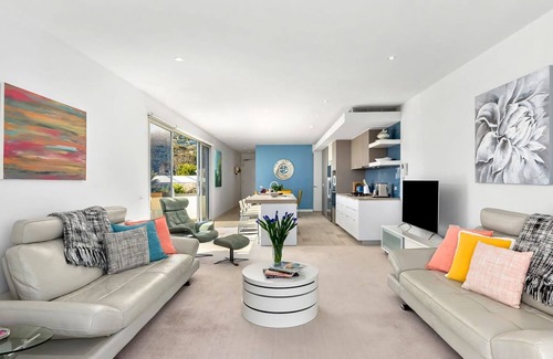 Safety Beach Apartment | Azure Bliss | Majestic Apartment on the Water