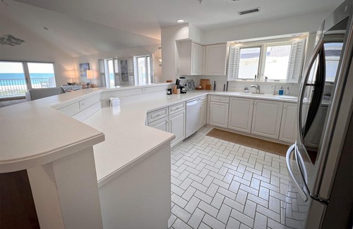 Shell Island Condo | Azure Waves- Oceanfront 4br condo w/2 pools, tennis court, and ocean views